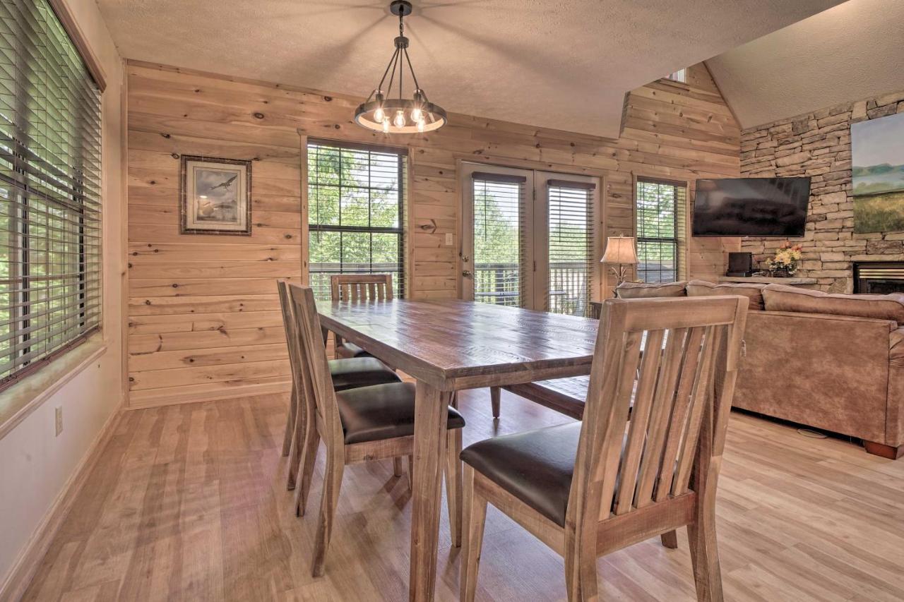Rustic Pigeon Forge Home With Private Hot Tub! Luaran gambar