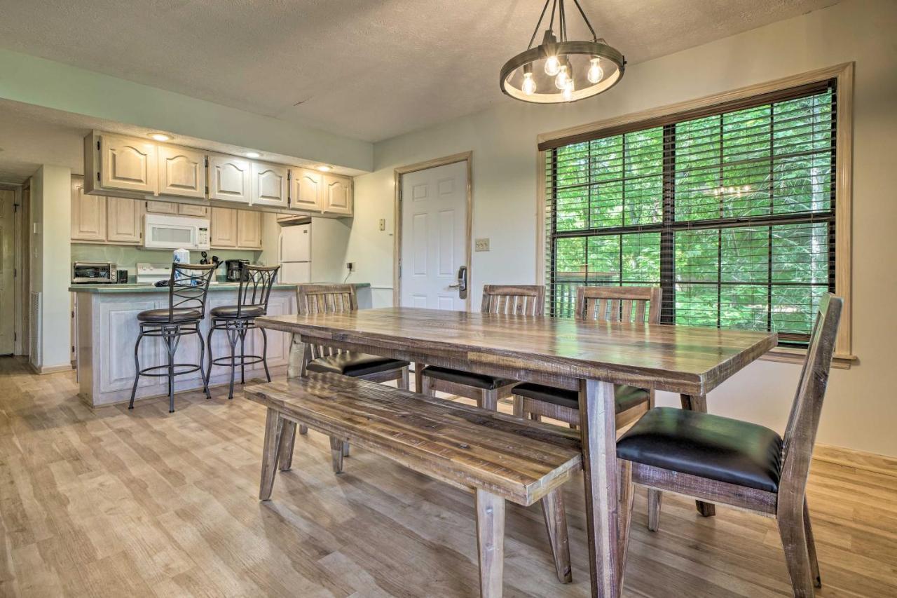 Rustic Pigeon Forge Home With Private Hot Tub! Luaran gambar