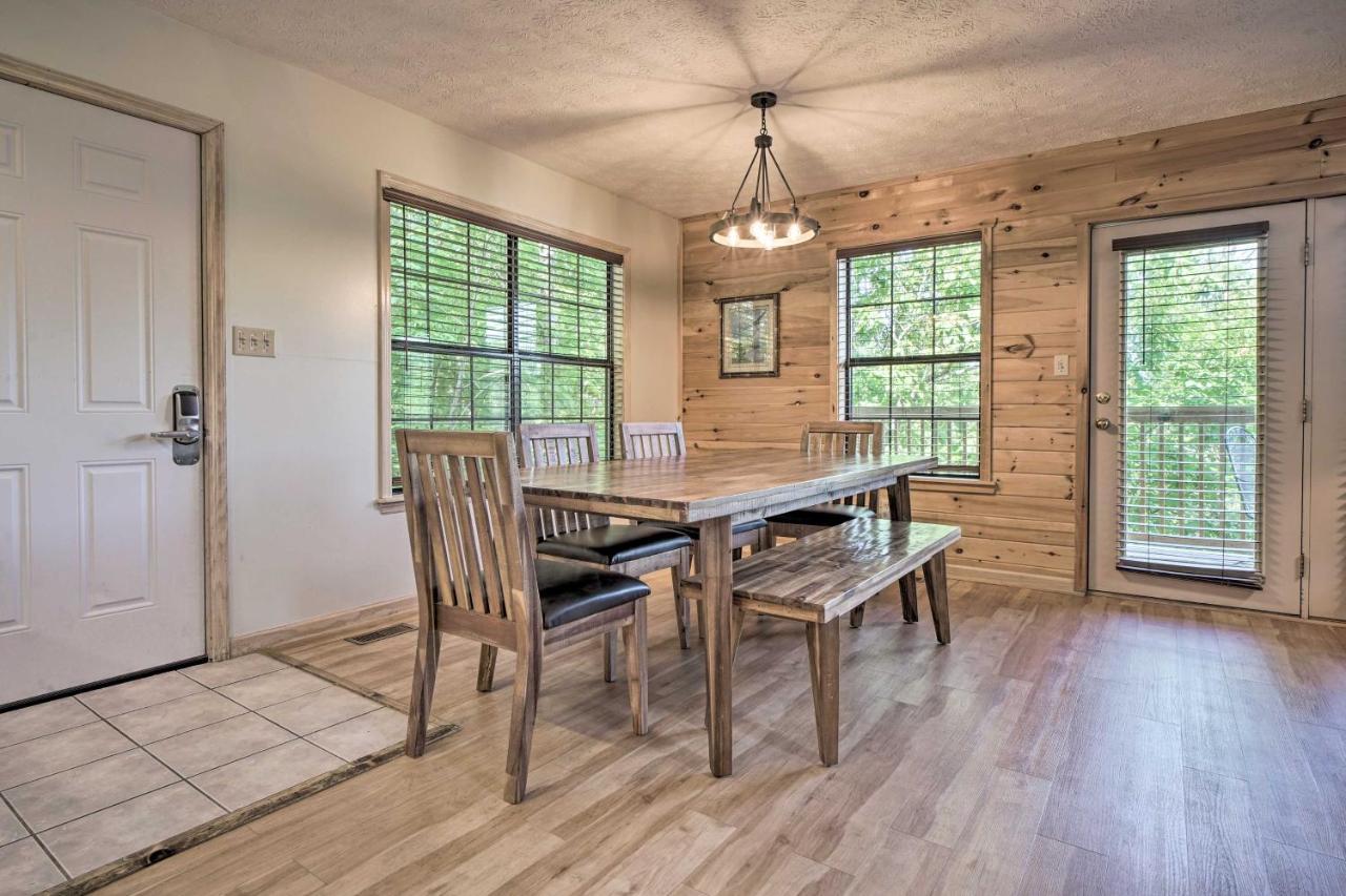 Rustic Pigeon Forge Home With Private Hot Tub! Luaran gambar