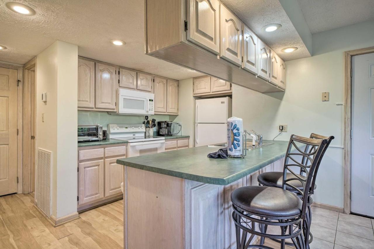 Rustic Pigeon Forge Home With Private Hot Tub! Luaran gambar