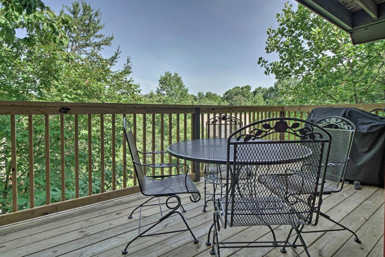 Rustic Pigeon Forge Home With Private Hot Tub! Luaran gambar