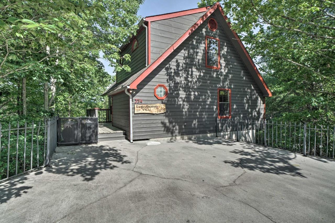 Rustic Pigeon Forge Home With Private Hot Tub! Luaran gambar